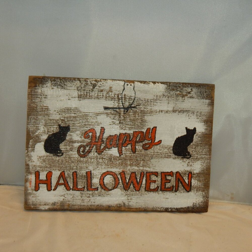 🎃Rustic "Happy Halloween" Distressed Wood sign